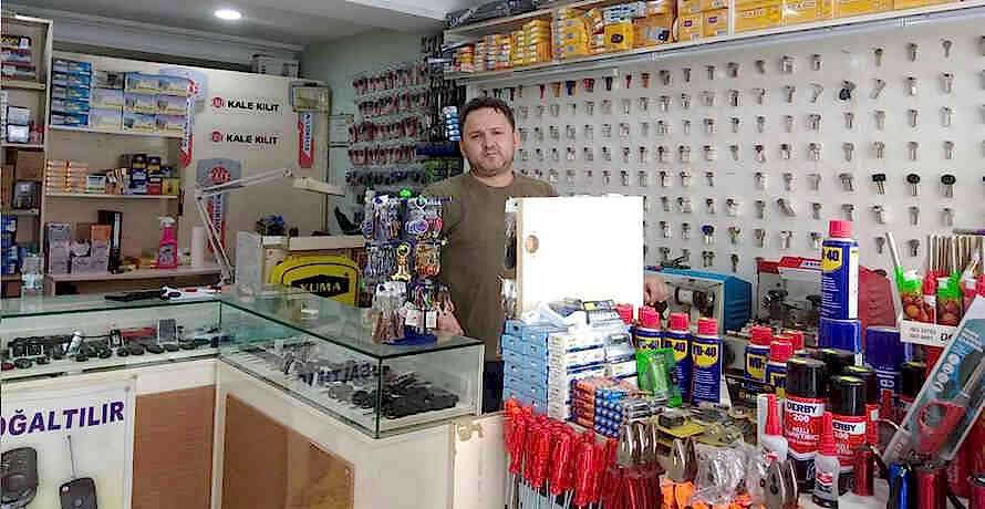En Yakın Anahtarcı